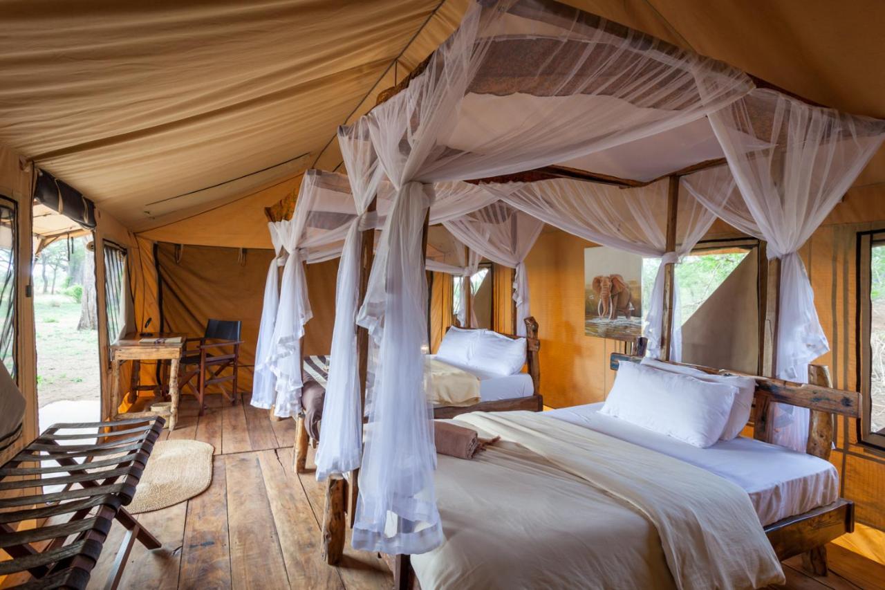 Baobab Tented Camp Kwa Kuchinia Exterior photo