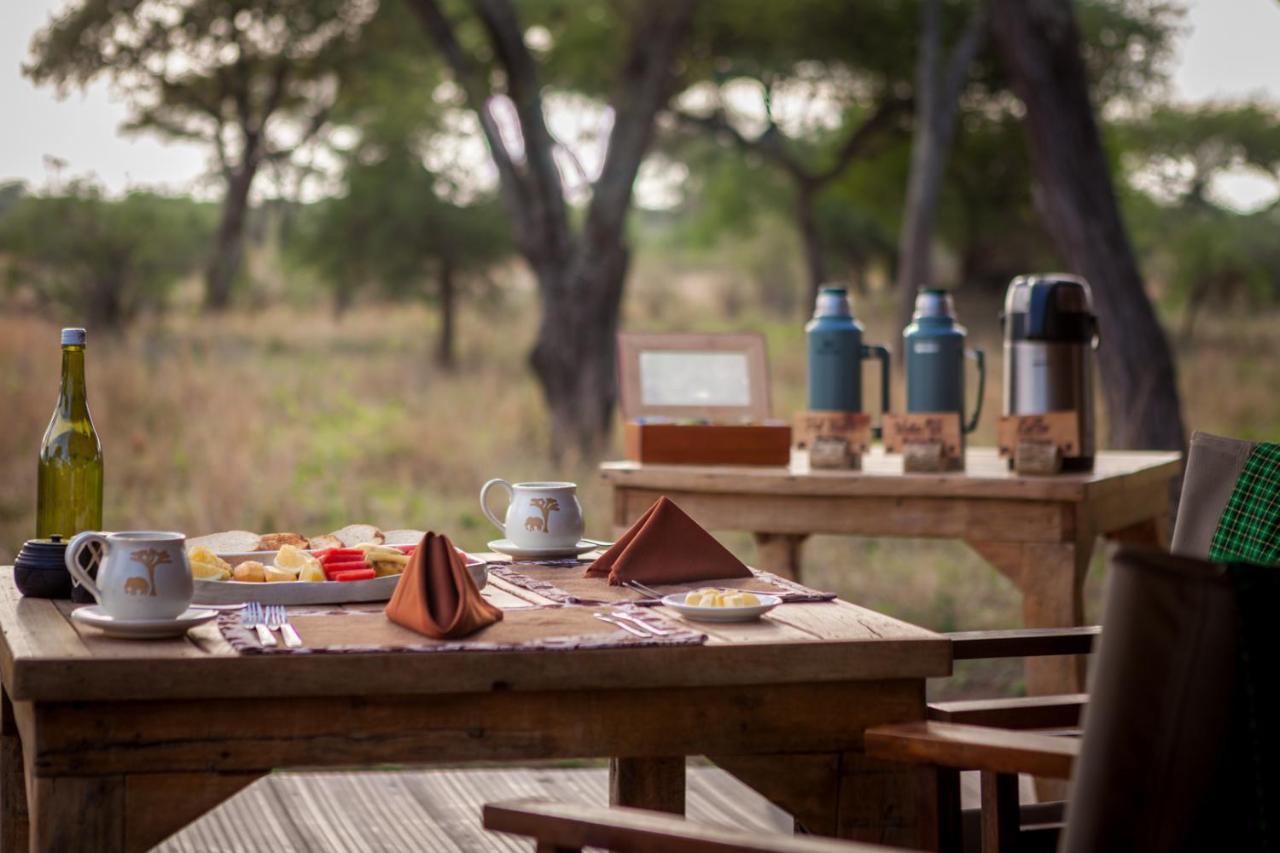 Baobab Tented Camp Kwa Kuchinia Exterior photo
