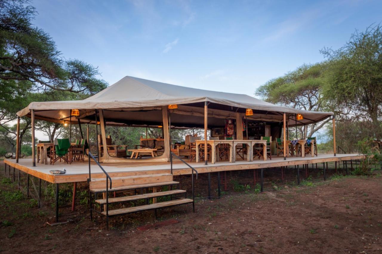 Baobab Tented Camp Kwa Kuchinia Exterior photo